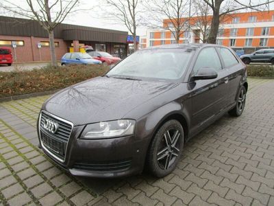 gebraucht Audi A3 1.6 TDI **2.Hand*Parkhilfe VuH*Sitzhz*