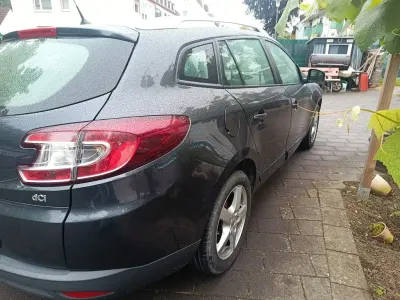 Gebraucht Renault Mégane Dynamique 110 PS (80 kW) 2014 Limousine