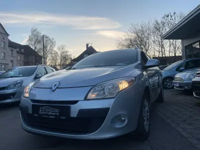 Gebraucht Renault Mégane GrandTour Expression 106 PS (77 kW) 2010 Grau Kombi