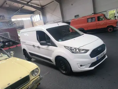 Gebraucht Ford Transit Connect 120 PS (88 kW) 2020 Weiß Van / Kleinbus