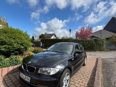 Second-hand BMW 118 143 CP (105 kW) 2008 Negru Hatchback