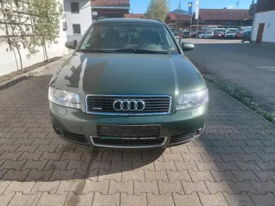 Gebraucht Audi A4 180 PS (132 kW) 2002 Grün Kombi