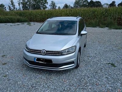 Gebraucht VW Touran 150 PS (110 kW) 2020 Silber Van / Kleinbus