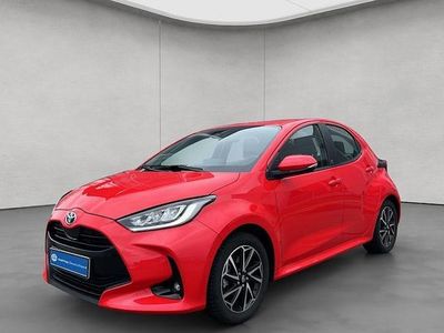 Gebraucht Toyota Yaris Team 125 PS (91 kW) 2022 Rot Kleinwagen