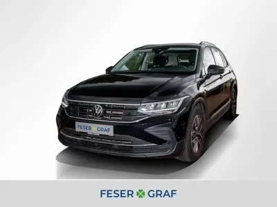 Gebraucht VW Tiguan Life 150 PS (110 kW) 2022 Deep black perleffekt SUV