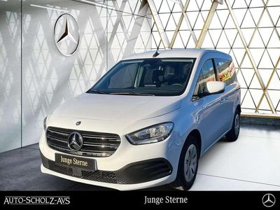 Gebraucht Mercedes T180 131 PS (96 kW) 2023 Arktikweiß Van / Kleinbus