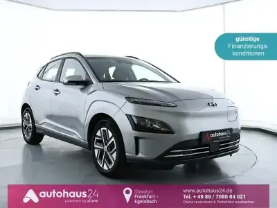Gebraucht Hyundai Kona Select 100 kW (136 PS) 2023 Silber SUV