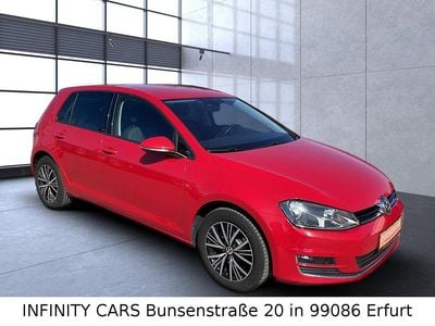 Gebraucht VW Golf VII Allstar 110 PS (80 kW) 2016 Rot Kleinwagen