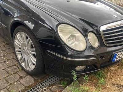 Mercedes E280