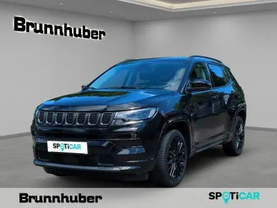 Gebraucht Jeep Compass 241 PS (177 kW) 2022 Schwarz SUV