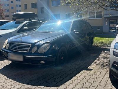 Second-hand Mercedes E280 190 CP (139 kW) 2006 Albastru Break