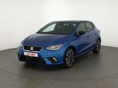 Nowe Seat Ibiza FR 150 KM (110 kW) 2025 Niebieski Sedan/Limuzyna