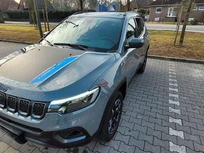 Gebraucht Jeep Compass Trailhawk 241 PS (177 kW) 2021 Grau SUV