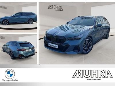 Gebraucht BMW 550e M Sport 489 PS (359 kW) 2025 Cape york gruen Kombi