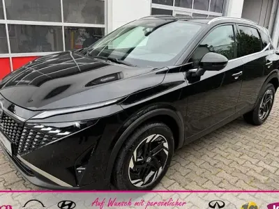 Neu Nissan Qashqai N-Connecta 206 PS (151 kW) 2025 Schwarz SUV