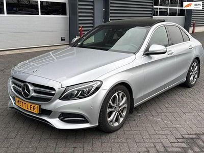 Grau Gebraucht 2015 Mercedes C350e Edition Limousine | 11.450 €