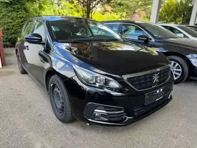 Occasion Peugeot 308 Active 131 PK (96 kW) 2021 Zwart Sedan