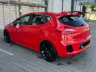 Używany Kia Ceed GT-Track 204 KM (150 kW) 2016 Czerwony Hatchback