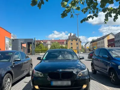 Gebraucht BMW 520 177 PS (130 kW) 2008 Schwarz Limousine
