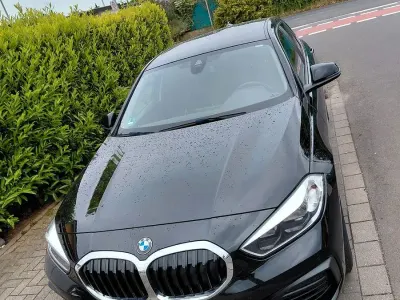 Gebraucht BMW 118 Advantage 140 PS (102 kW) 2021 Schwarz Limousine