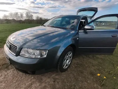 Gebraucht Audi A4 130 PS (95 kW) 2003 Grau Kombi