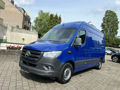 Gebraucht Mercedes Sprinter 143 PS (105 kW) 2020 Blau Van