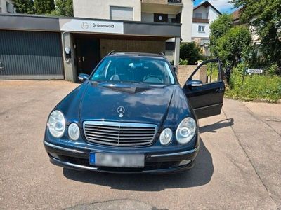 Mercedes E200