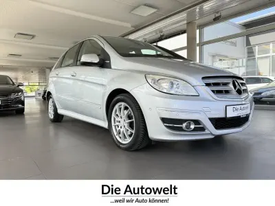 Usata Mercedes B160 95 CV (69 kW) 2009 Argento Monovolume