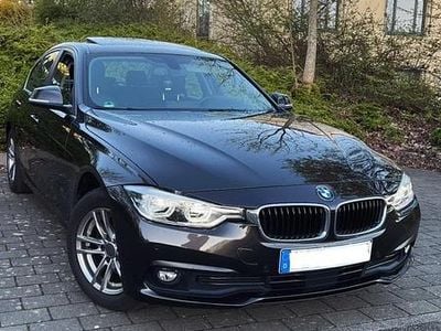 Gebraucht BMW 320 Advantage 190 PS (139 kW) 2017 Braun Limousine