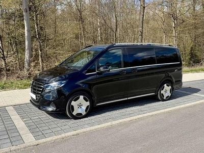 Gebraucht Mercedes V300 237 PS (174 kW) 2025 Van / Kleinbus