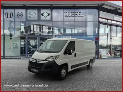 Begagnad Citroën Jumper 140 HK (102 kW) 2020 Vit Minibuss