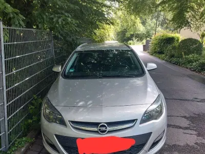 Gebraucht Opel Astra Eco 110 PS (80 kW) 2014 Grau Kombi