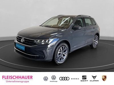 Usata VW Tiguan R-line 150 CV (110 kW) 2022 Nero SUV