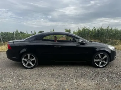 Gebraucht Volvo C70 Summum 136 PS (100 kW) 2010 Schwarz Cabrio