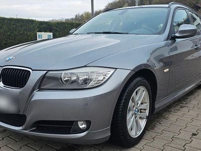 Begagnad BMW 320 Exclusive 184 HK (135 kW) 2012 Silver Kombi
