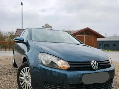 Gebraucht VW Golf VI Comfortline 102 PS (75 kW) 2009 Blau Limousine