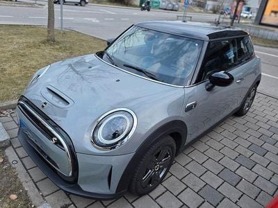 Gebraucht Mini Cooper SE Classic 135 kW (184 PS) 2022 Grau Kleinwagen