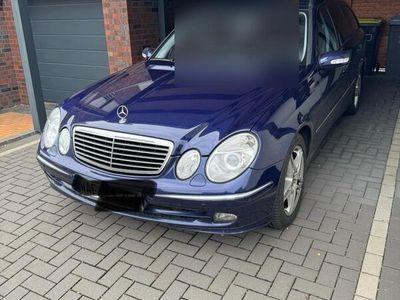 Mercedes E200