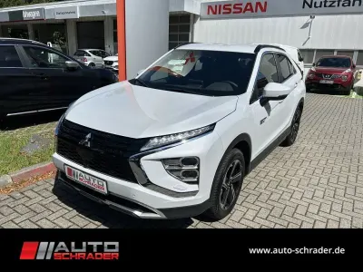 Gebraucht Mitsubishi Eclipse Cross Plus 188 PS (138 kW) 2022 Weiß SUV