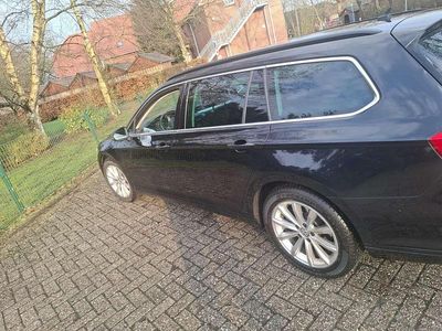 Gebraucht VW Passat 140 PS (102 kW) 2014 Schwarz Limousine