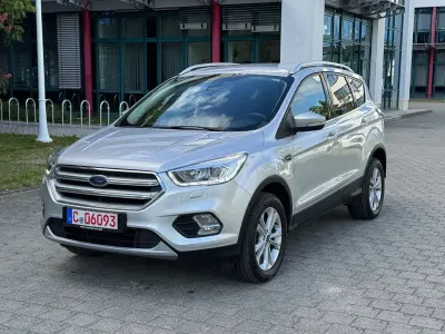 Gebraucht Ford Kuga Titanium 150 PS (110 kW) 2018 Silber SUV