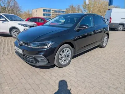 Gebraucht VW Polo Style 95 PS (69 kW) 2022 Schwarz Kleinwagen