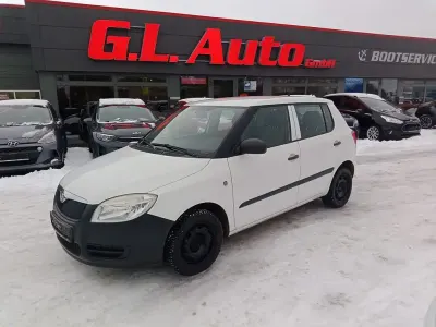 Gebraucht Skoda Fabia Classic 60 PS (44 kW) 2010 Weiß Limousine