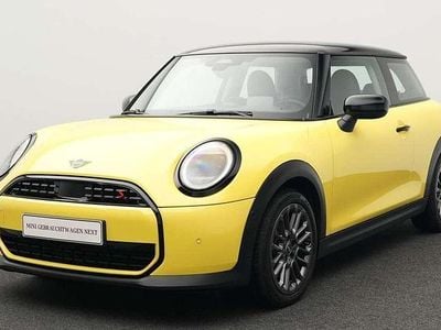 Gelb Gebraucht 2024 Mini Cooper S Classic Kleinwagen | 26.731 € (Superpreis)
