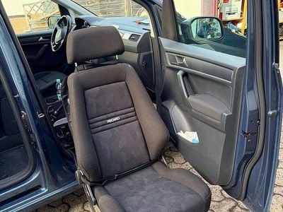 Gebraucht VW Caddy 102 PS (75 kW) 2016 Grün Van / Kleinbus