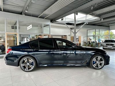 Gebraucht BMW 750 Performance 400 PS (294 kW) 2018 Schwarz Limousine