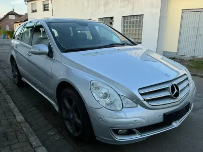 Gebraucht Mercedes R320 224 PS (164 kW) 2006 Silber Van / Kleinbus