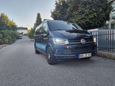 Schwarz Gebraucht 2015 VW T5 Trendline Van | 34.999 €