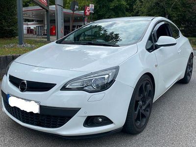Gebraucht Opel Astra GTC Edition 179 PS (131 kW) 2012 Weiß Limousine