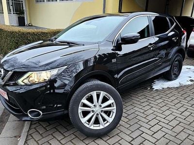 Gebraucht Nissan Qashqai 116 PS (85 kW) 2017 Schwarz SUV